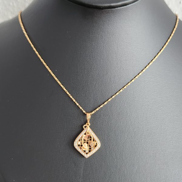 Schmuckset "Amalia" 3-teilig, 18K vergoldet mit Zirkonia Steinen – Bild 5