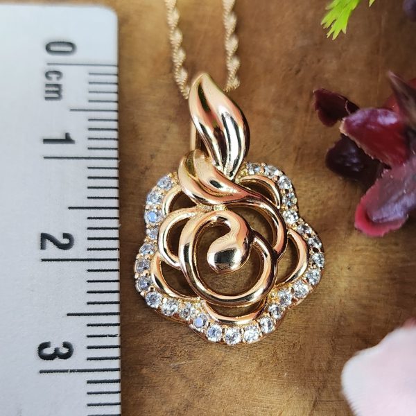 Set "Rose" - 4-teilig - 18K vergoldet mit funkelnden Zirkoa-Steinen – Bild 3
